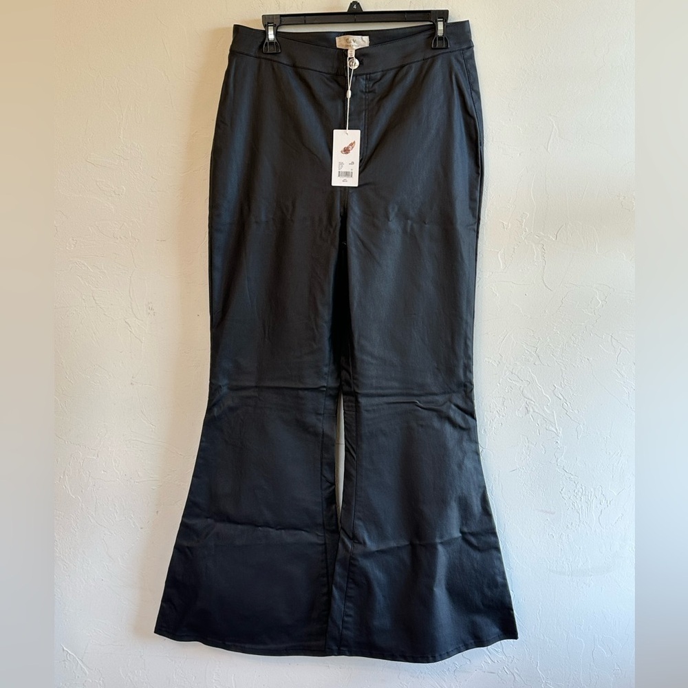 NWT Chelsea & Violet Black Faux Leather Bell Bottom Moto Goth Punk Pants Sz32